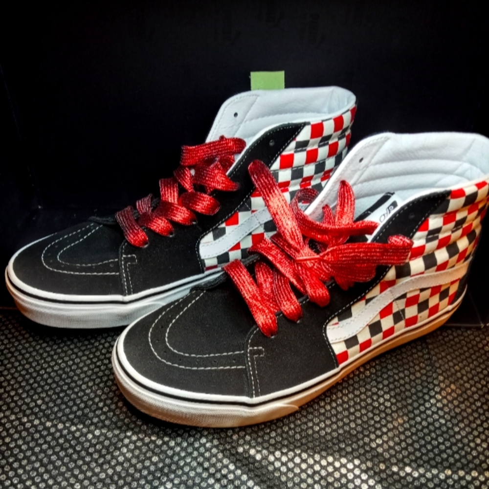 - Big kid Checker Vans